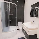 Poznanska Apartment. Great Location. Center 아파트 바르샤바