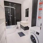 Poznanska Apartment. Great Location. Center