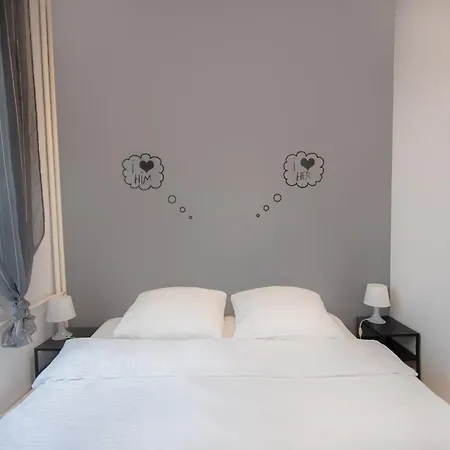 Poznanska Apartment. Great Location. Center