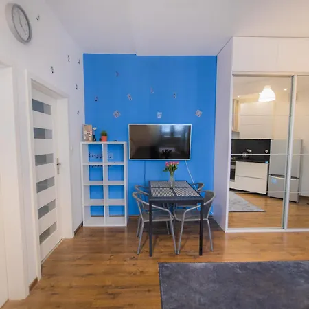 Poznanska Apartment. Great Location. Center Apartamento